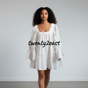 Moon River White Poplin Ruffled Tiered Mini Dress Size M Baby Doll Coquette